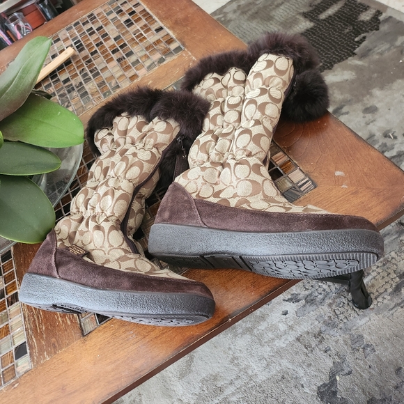 Coach Theona Signature Tall Shearling Boots size 9.5 - Picture 6 of 9